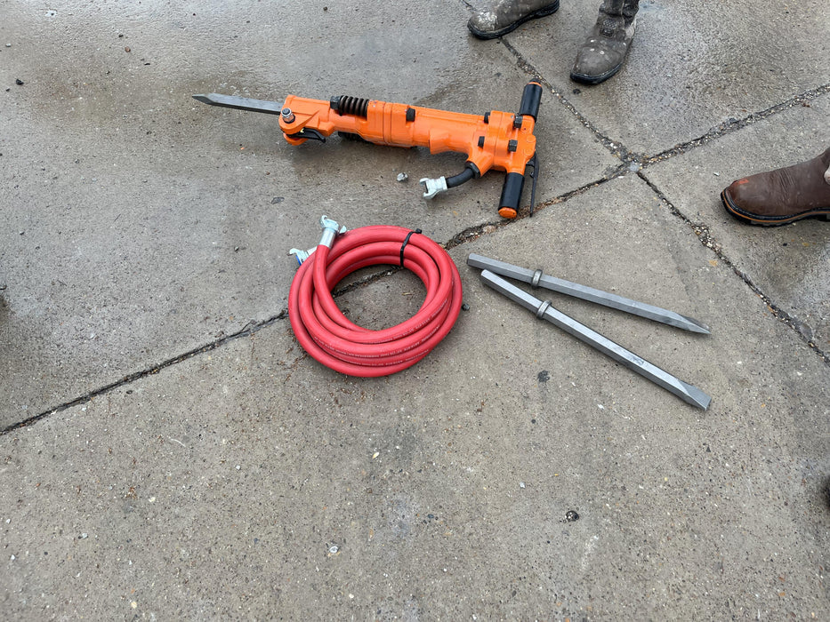 2023 MICHIGAN PNEUMATIC ES-TPB60-118-TRACKER