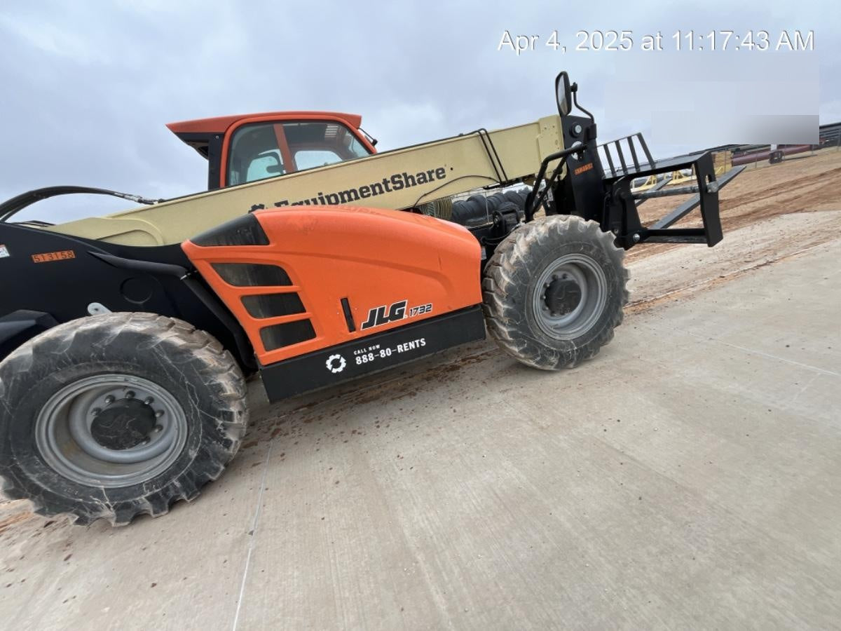 2025 JLG 1732