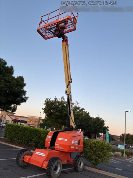 2020 JLG 400S