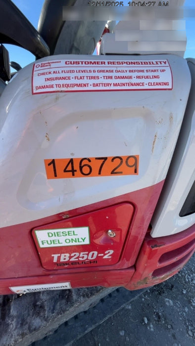 2021 TAKEUCHI TB250-2