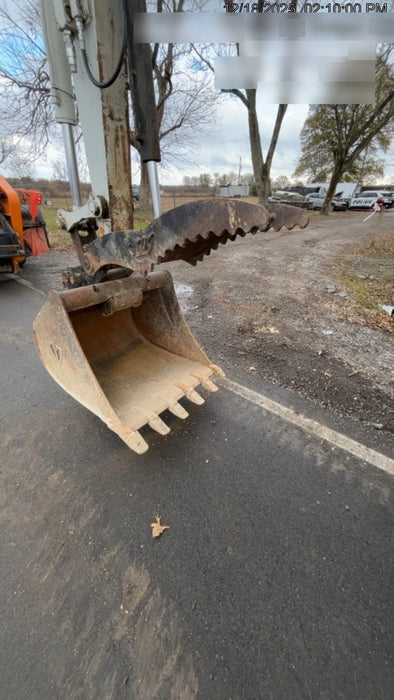2019 Takeuchi TB290 Cab/Heat/AC Rubber tracks, Dozer blade, Travel alarm, Auxiliary hydraulics w/Manual QC, Hydraulic thumb, 18", 24", and 36" Buckets