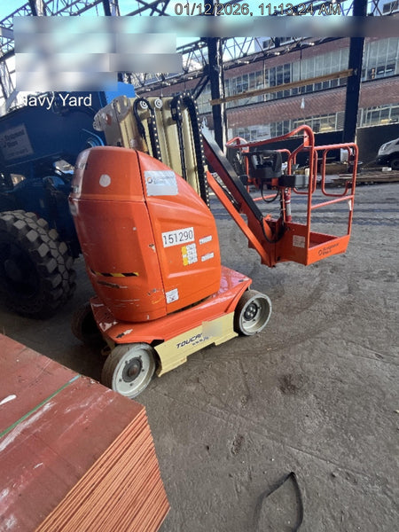 2021 JLG 26E