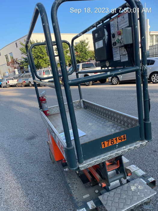 2021 JLG 1030P