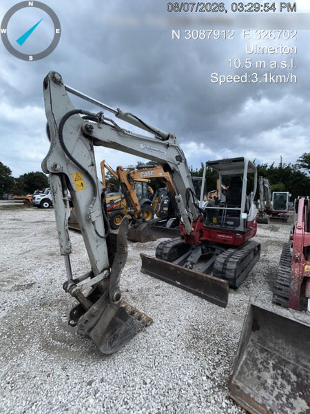 2022 TAKEUCHI TB250-2R