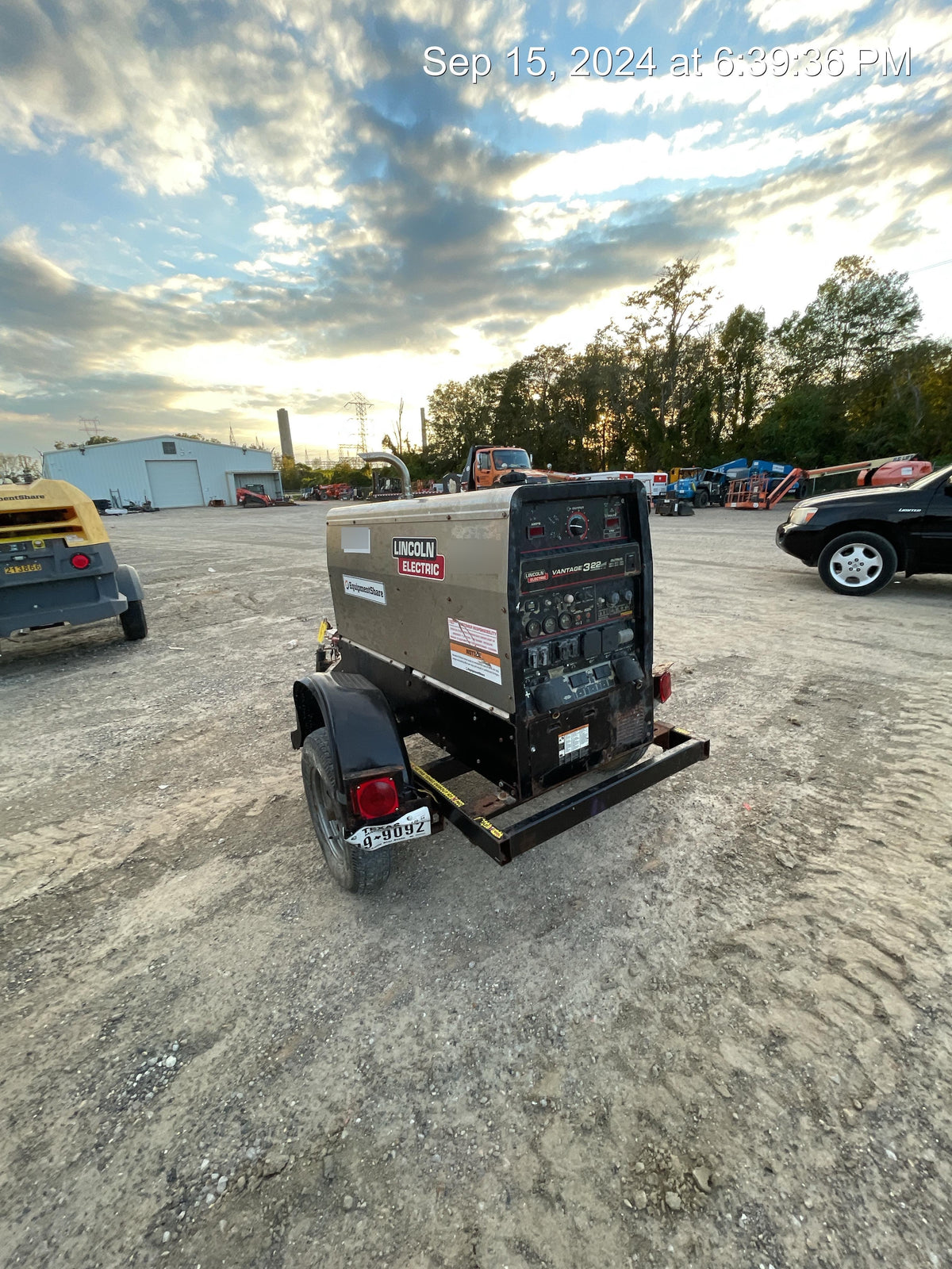 2019 Lincoln Electric Vantage 322 Welder Ready-Pak 3, Two wheel trailer, Fender and Light kit, Cable Rack