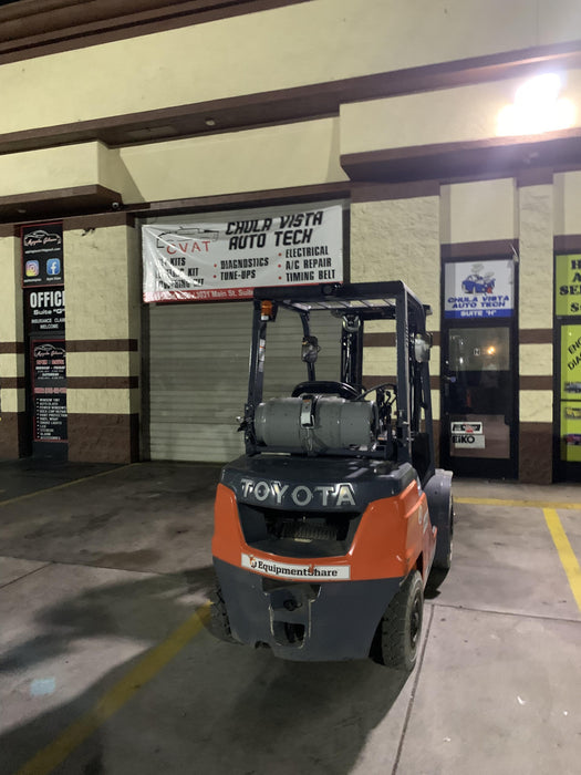 2022 TOYOTA 8FGU25 LP w/ Scale