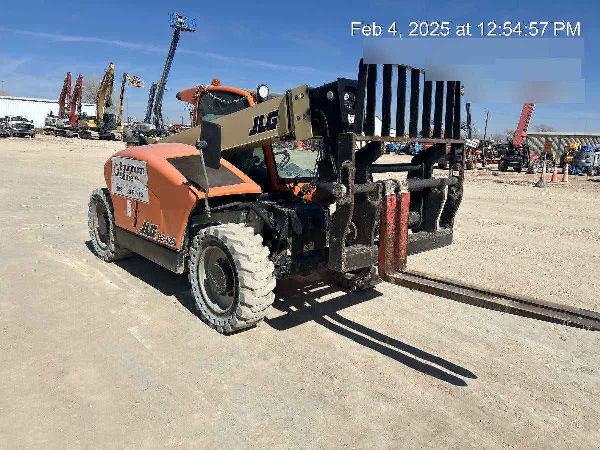 2020 JLG G5-18A Cab/Heat/Air, NM Solid Tires, Beacon w/48" Carriage, 48" Pallet Forks