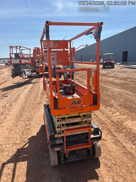 2022 JLG ES1932