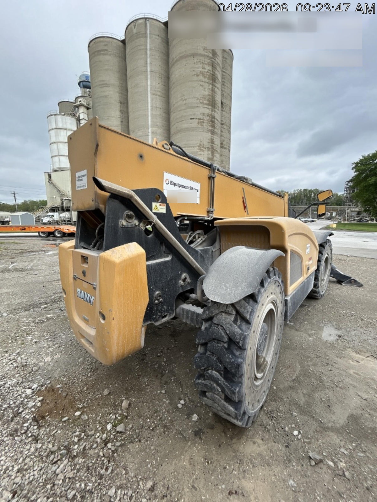 2022 SANY STH1056