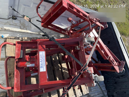 2022 ROL-A-LIFT M-6