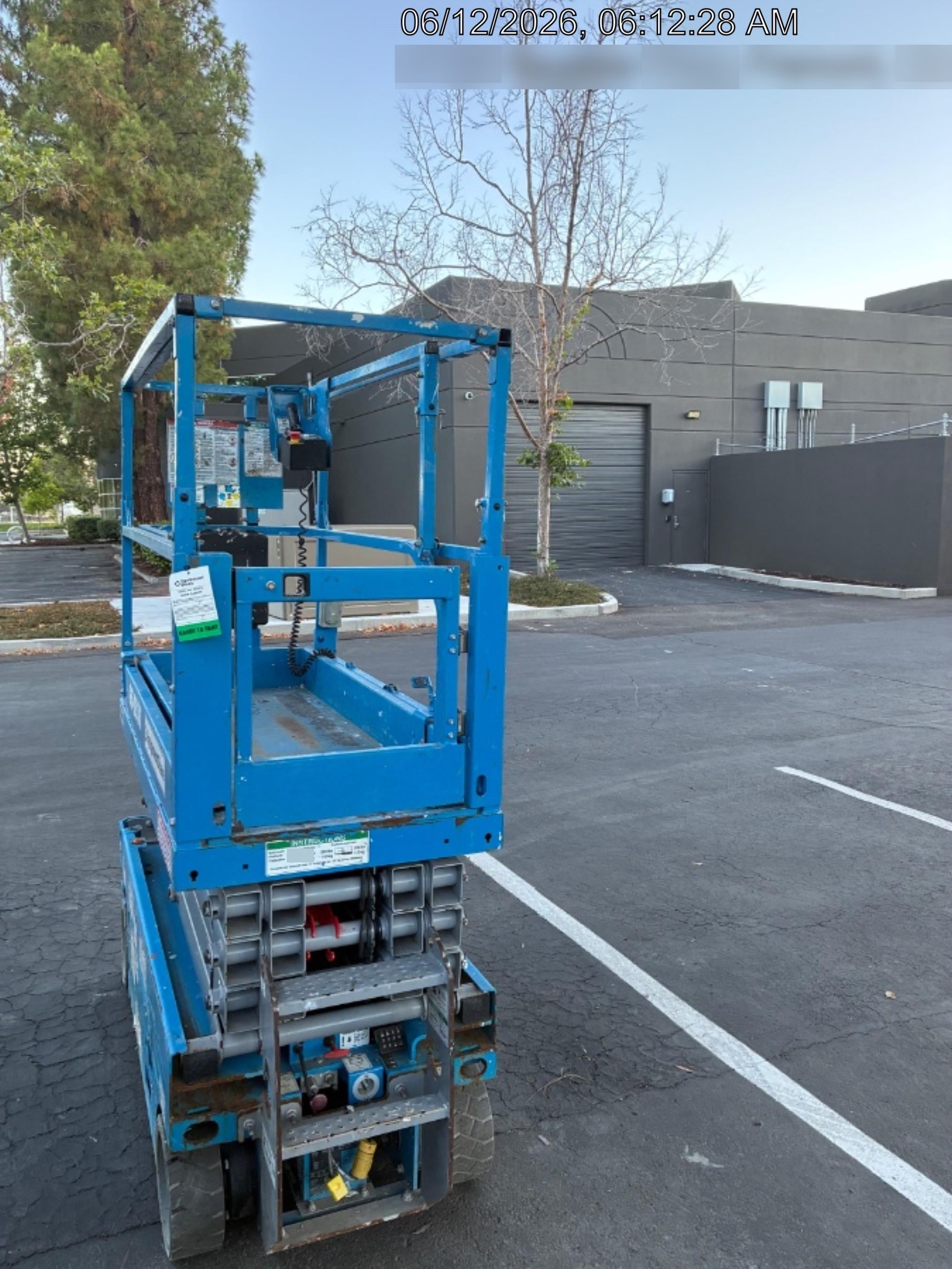 2020 Genie GS-1930 Solid Non Marking Tires, Beacon, Folding rails with half height swing gate, 800W Inverter