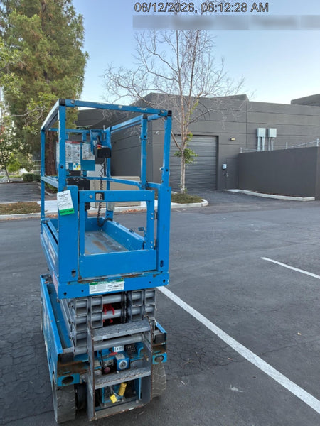 2020 Genie GS-1930 Solid Non Marking Tires, Beacon, Folding rails with half height swing gate, 800W Inverter