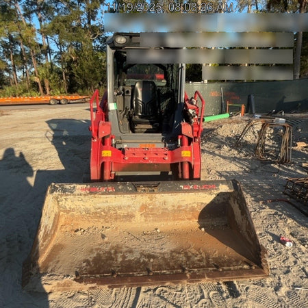 2023 TAKEUCHI TL10V2-CR