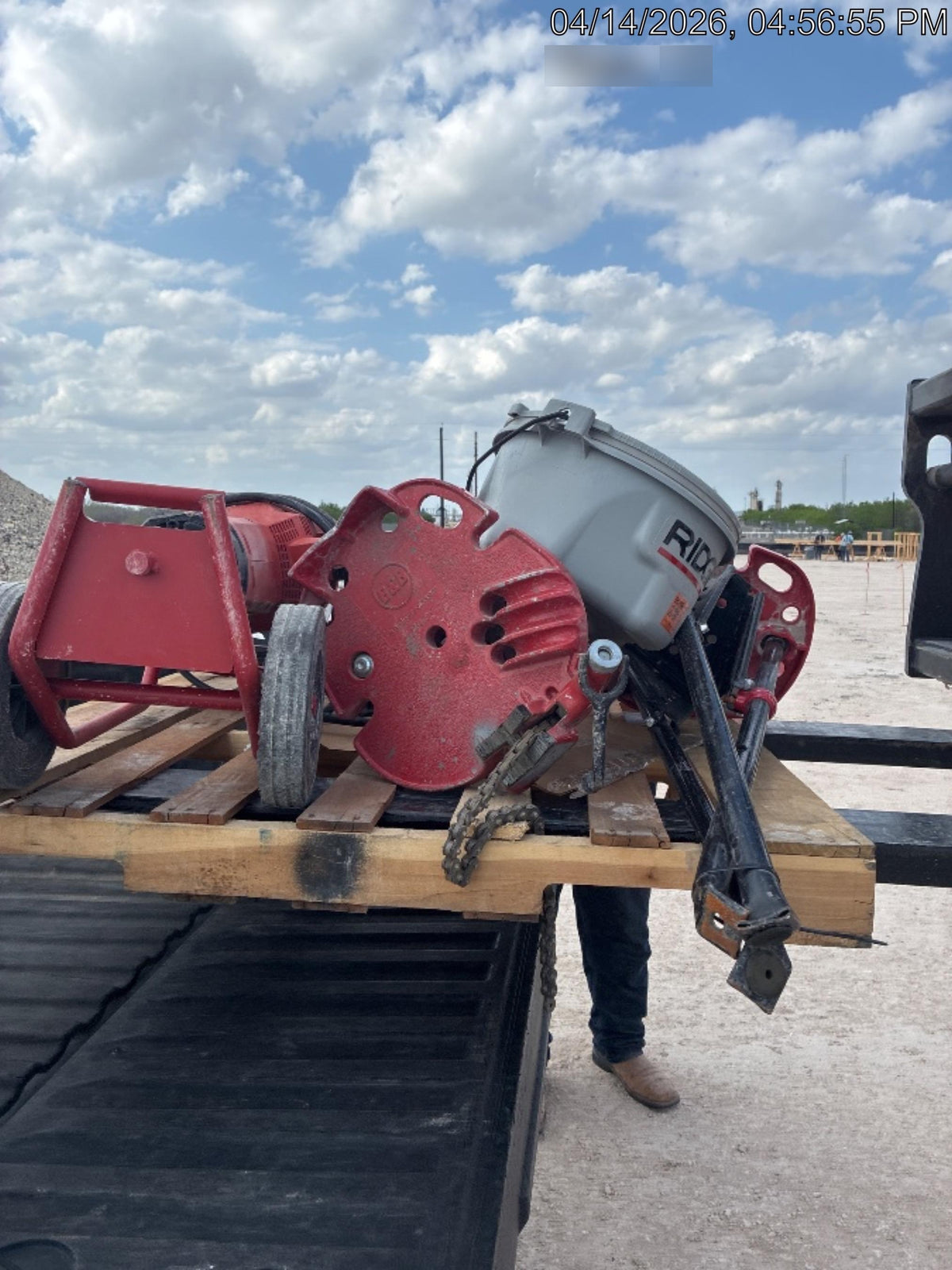 2025 B&B PIPE 6100