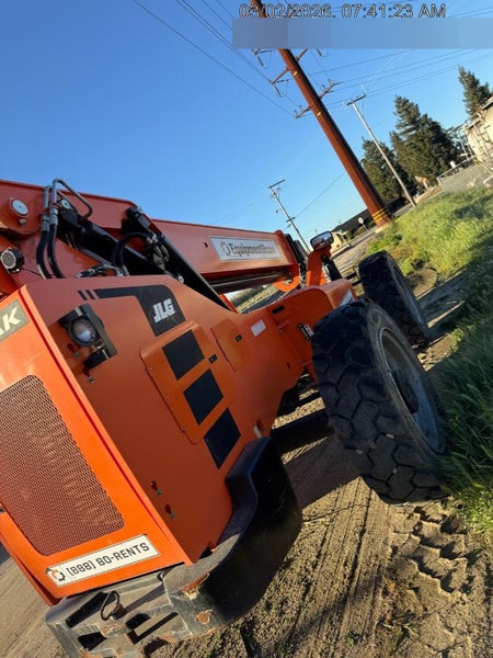 2020 SKYTRAK 8042