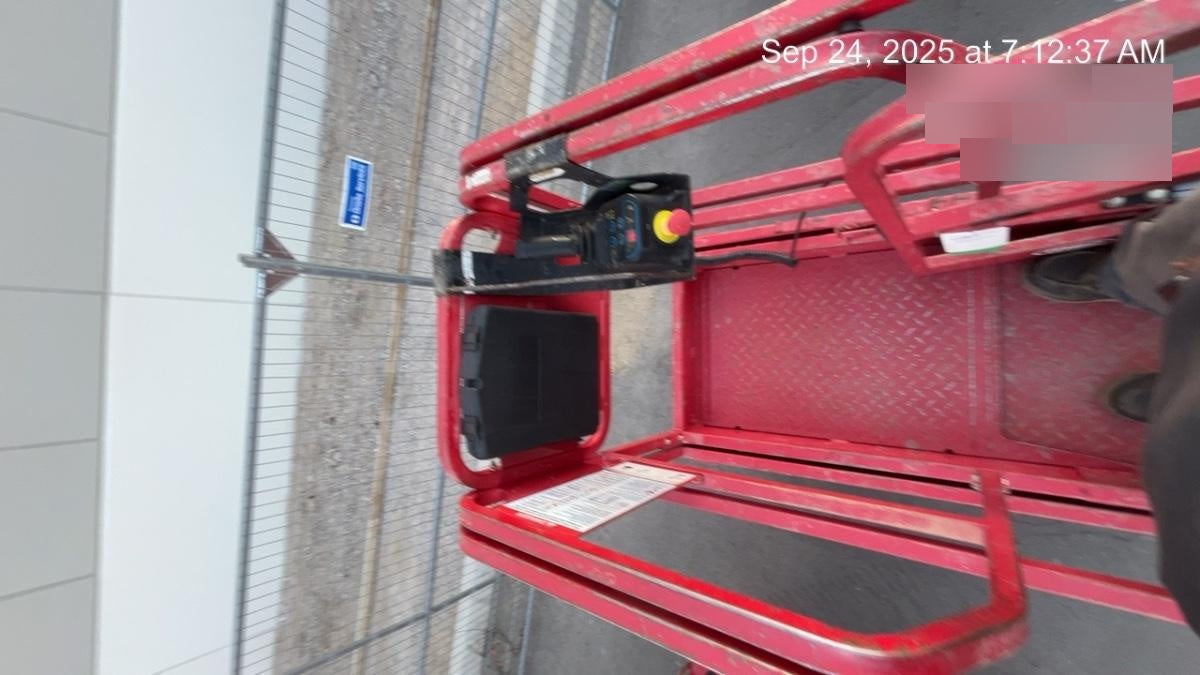 2020 MEC 1330SE Solid NM Tires, Steel Swing out Doors, LCS, Beacon, 900W Inverter