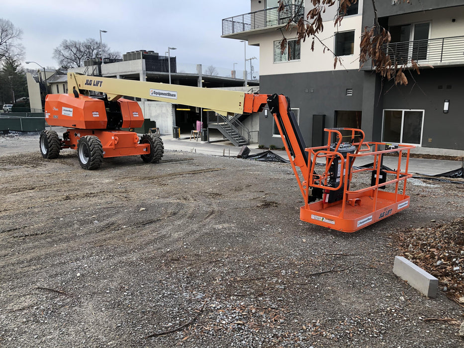 2019 JLG 860SJ