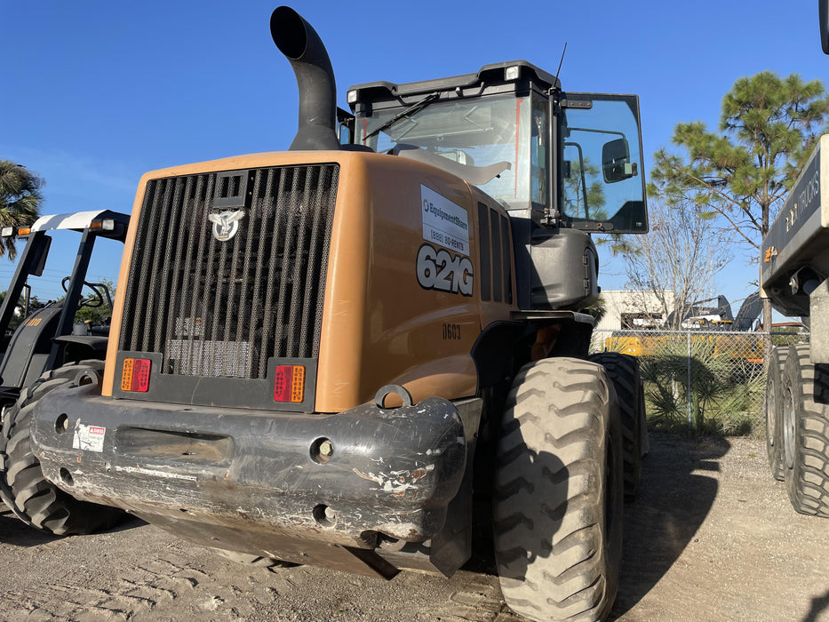 2018 Case 621G CLOSED CAB, 1 FUNCTION, JRB 416 STYLE HYD COUPLER