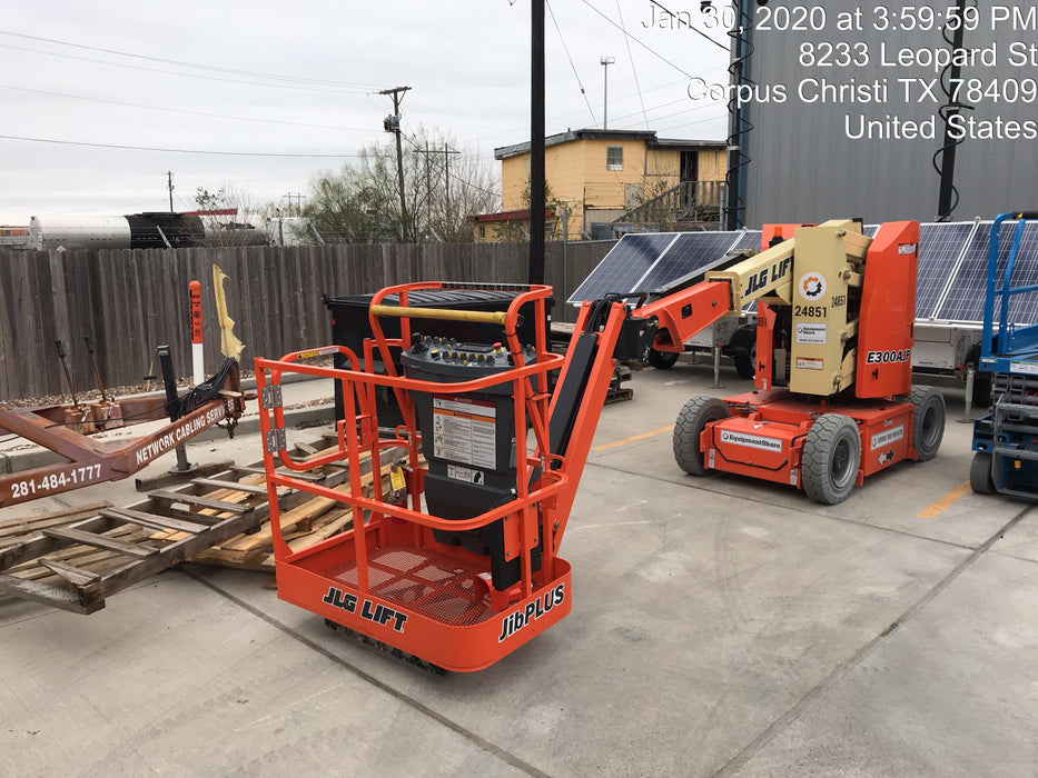 2019 JLG E300AJP