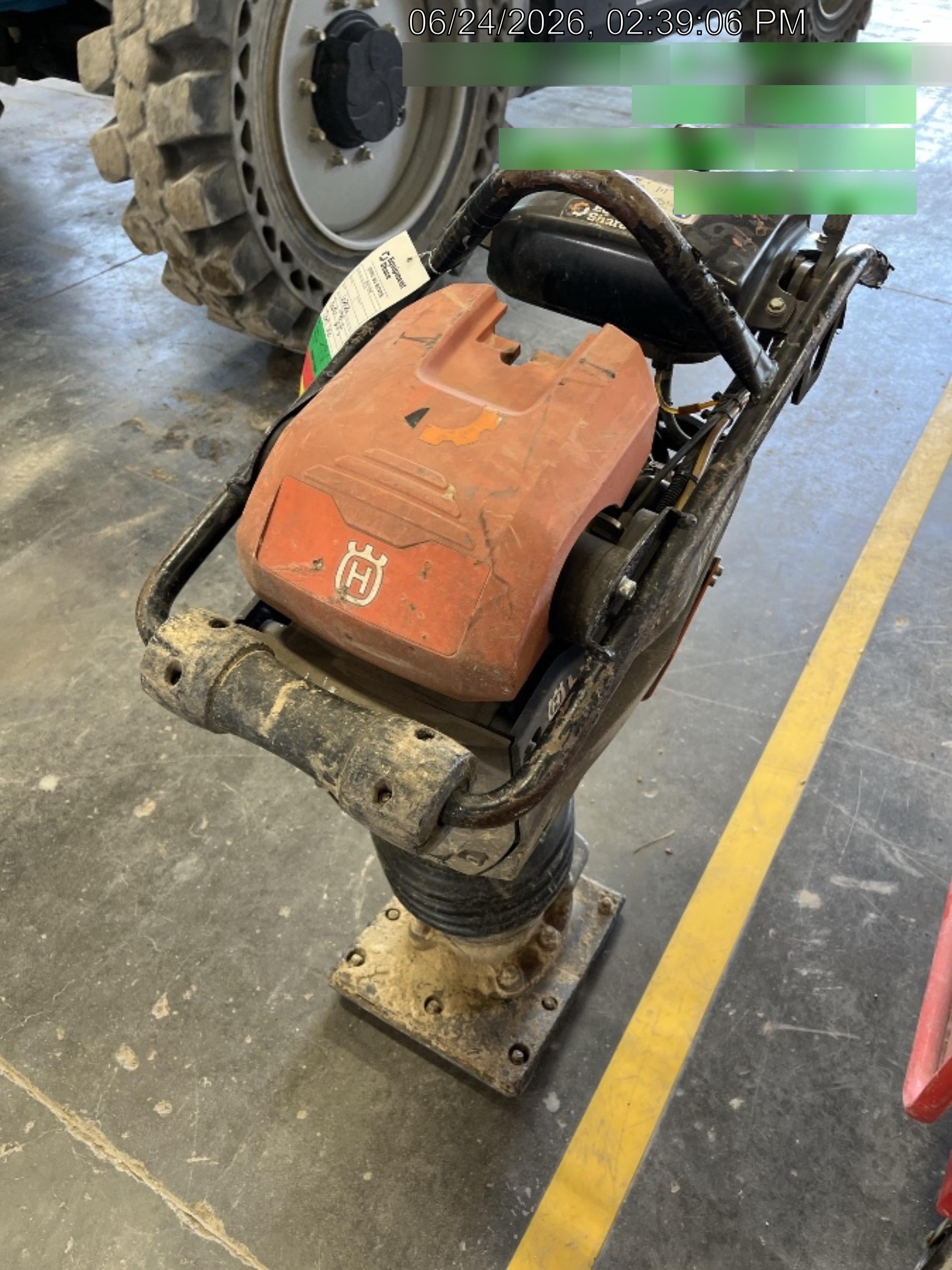 2024 HUSQVARNA LT6005