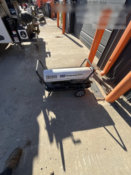 2022 LB WHITE Tradesman K175
