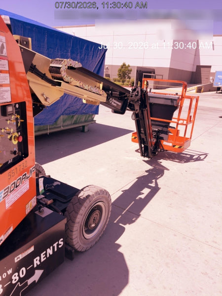 2025 JLG E300AJP