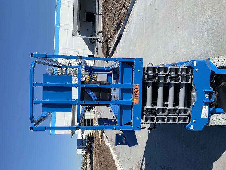 2020 Genie GS-3232 Standard, Folding half height swing gate