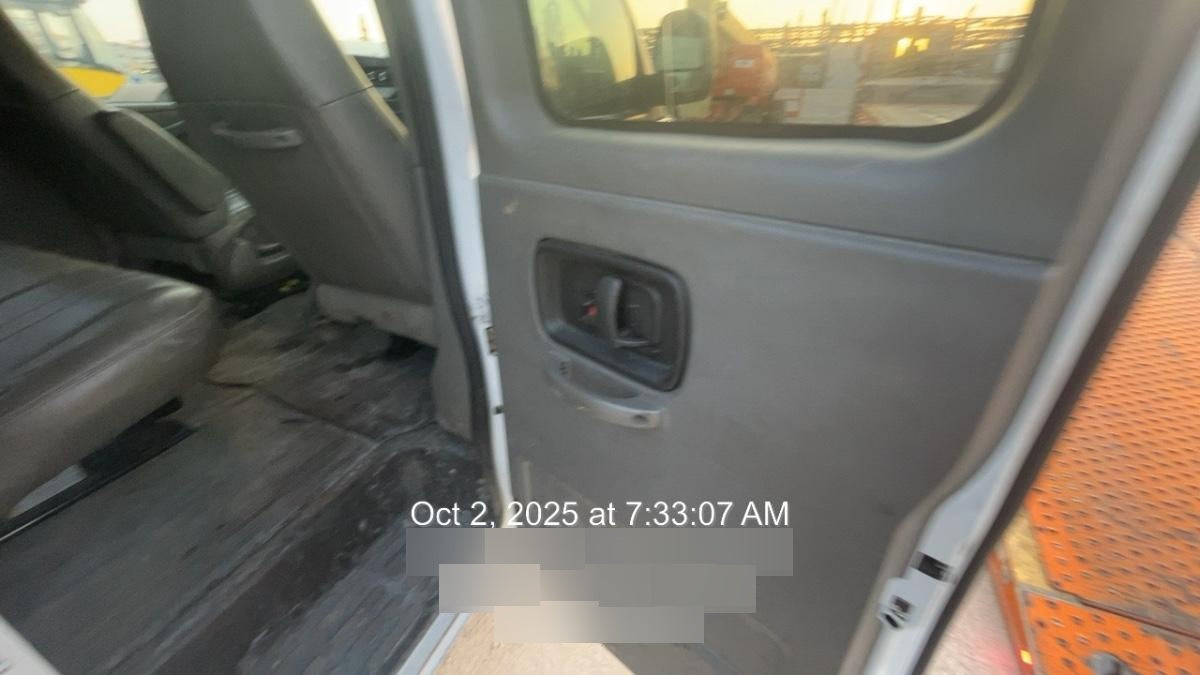 2023 CHEVROLET Express Van - Rental