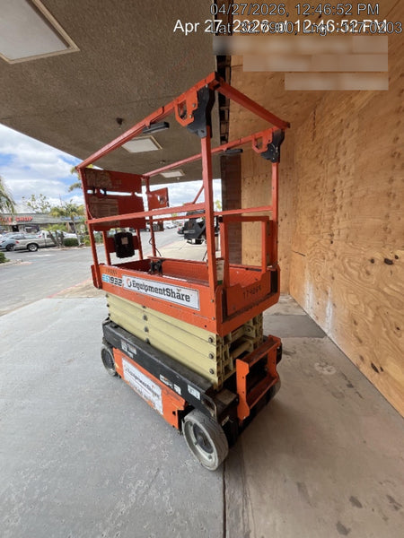 2021 JLG ES1932