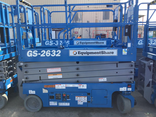 2020 Genie GS-2632 Solid NM Tires, Folding Rails with Half-Height Swing Gate, Beacon