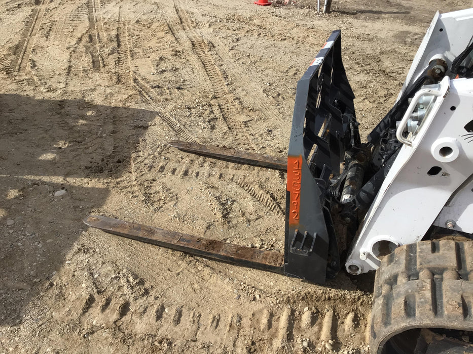 2021 PALADIN 48" Pallet Forks - Paladin