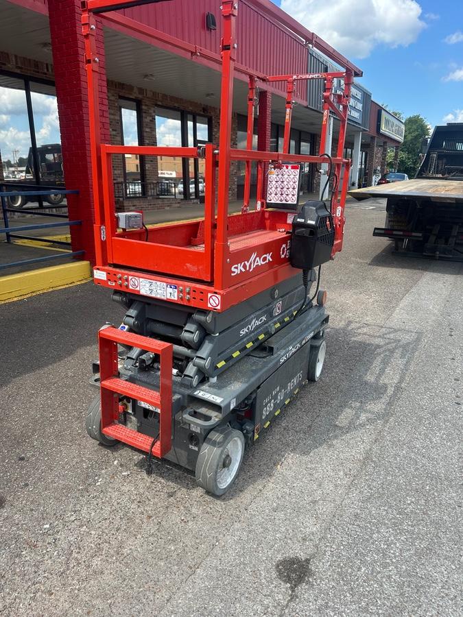 2024 Skyjack SJ3219 Electric Drive, Sld NM Tires, DBcns, RFRails, Power to Platform, T3 + Access Control