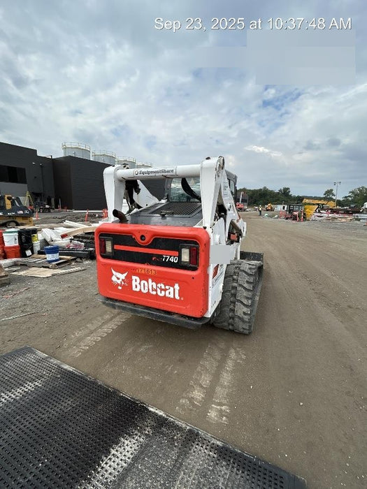 2021 BOBCAT T740
