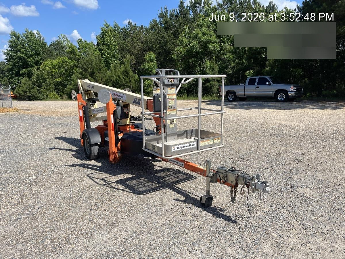 2022 JLG T350