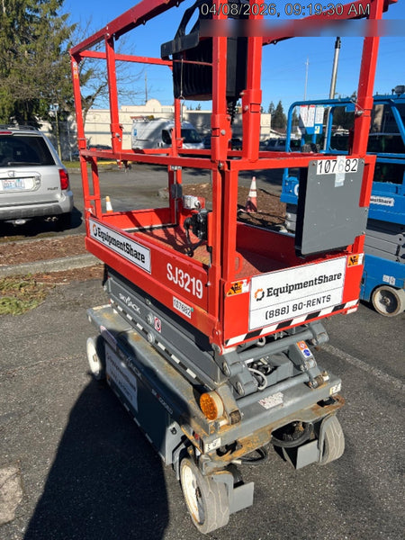 2020 Skyjack SJIII-3219 Solid NM Tires, Half height spring hinged entry gate, Dual Beacons, 800W Inverter