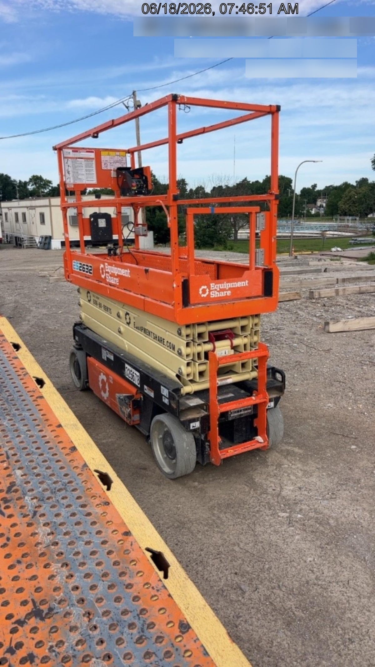 2023 JLG ES2632