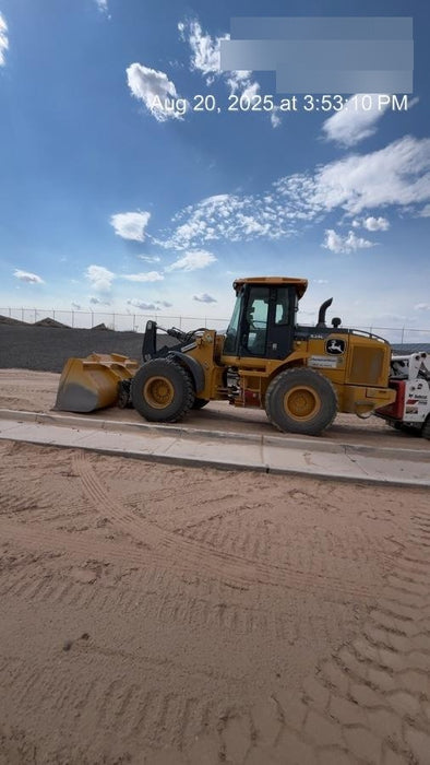 2019 JOHN DEERE 524L