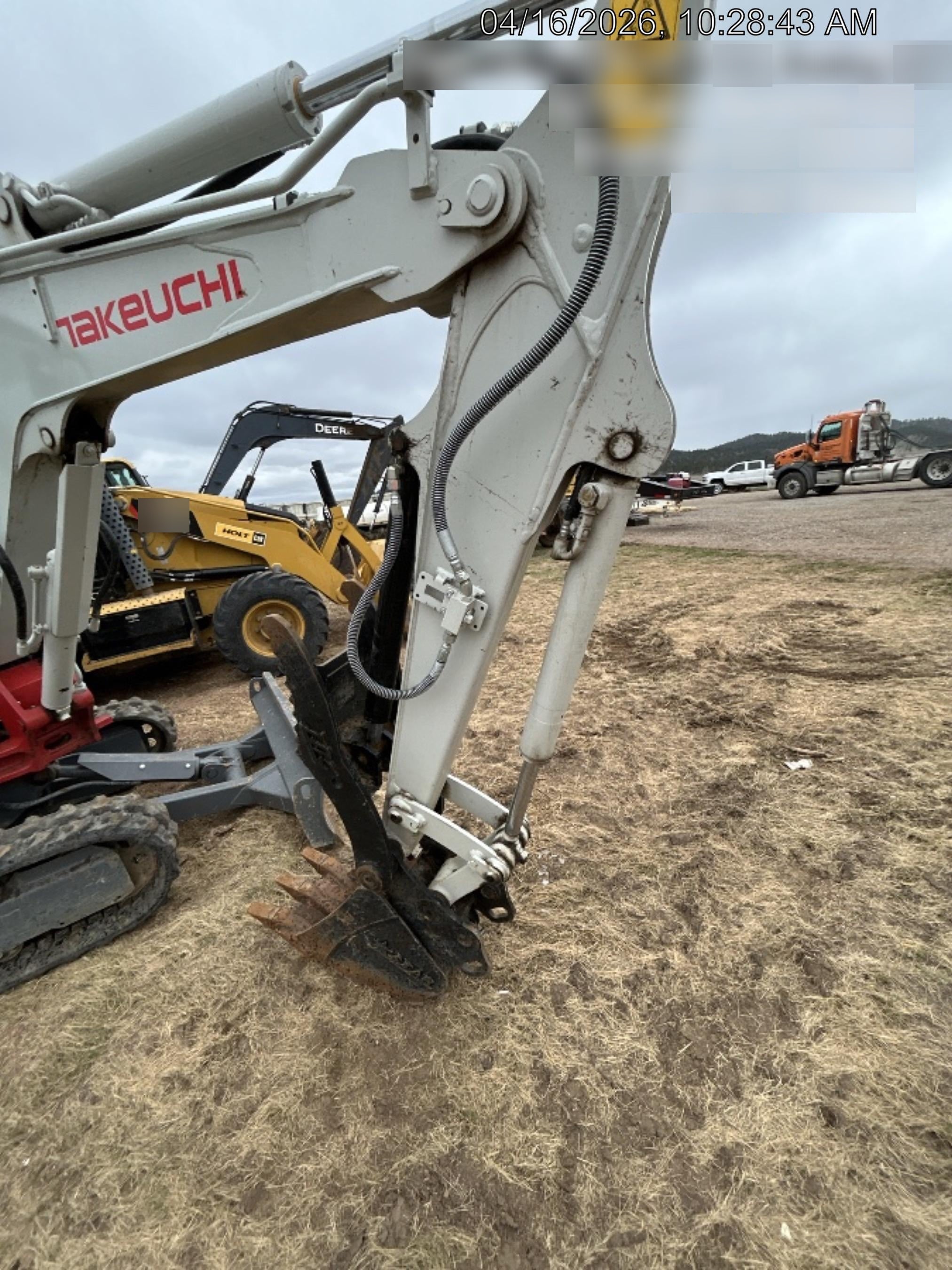 2025 TAKEUCHI TB235-2CR