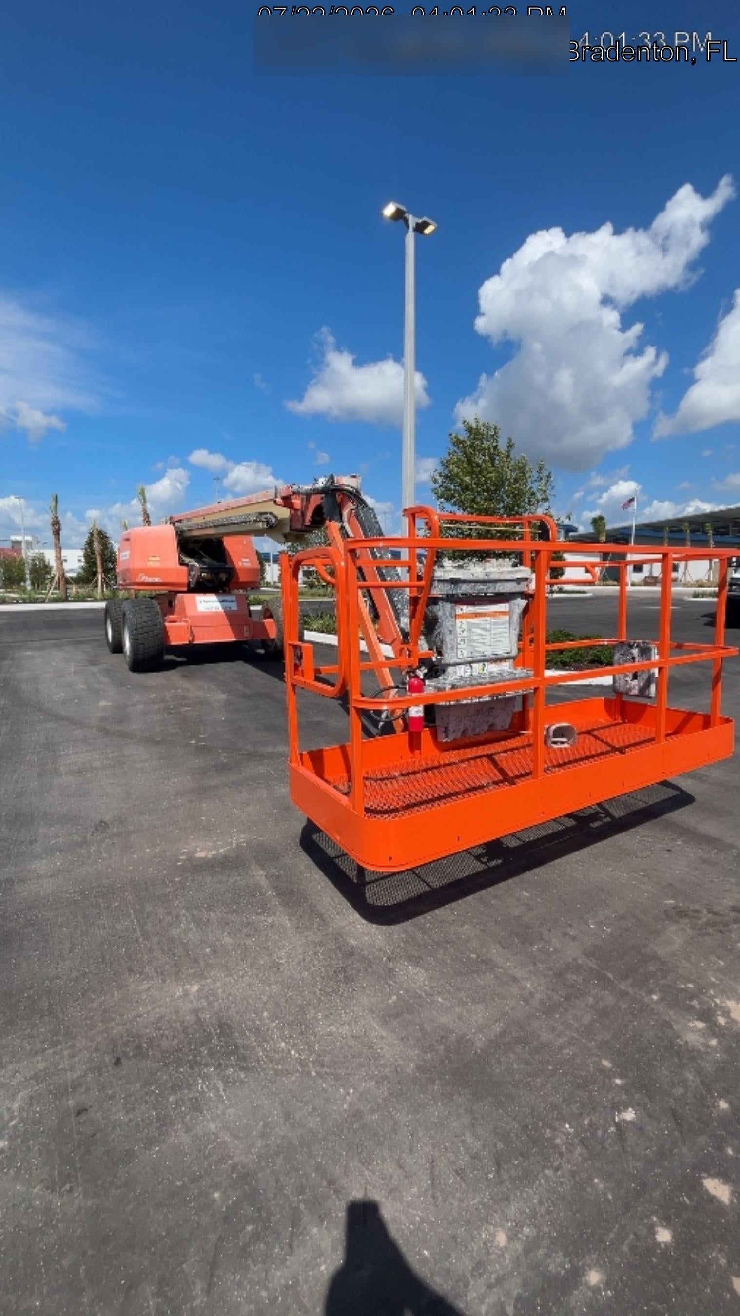 2021 JLG 660SJ