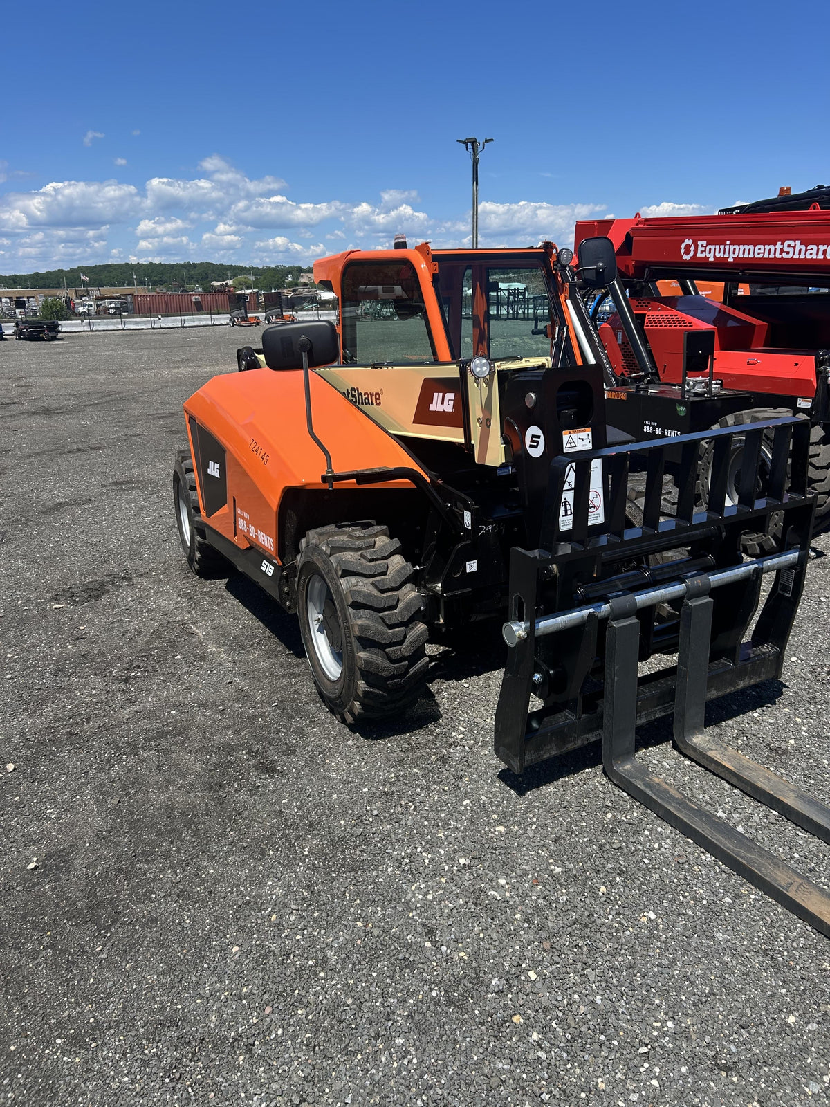 2026 JLG 519