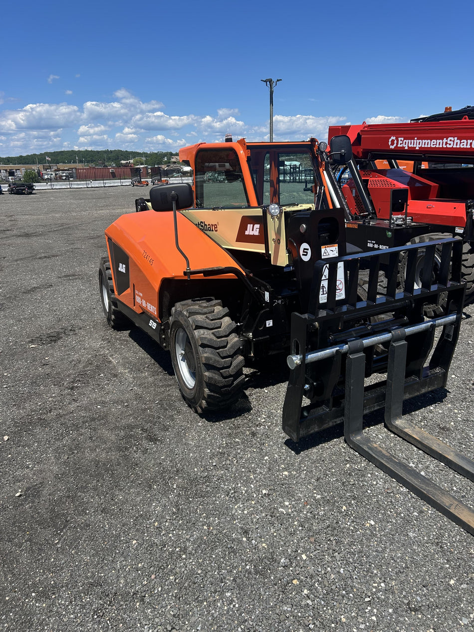 2026 JLG 519
