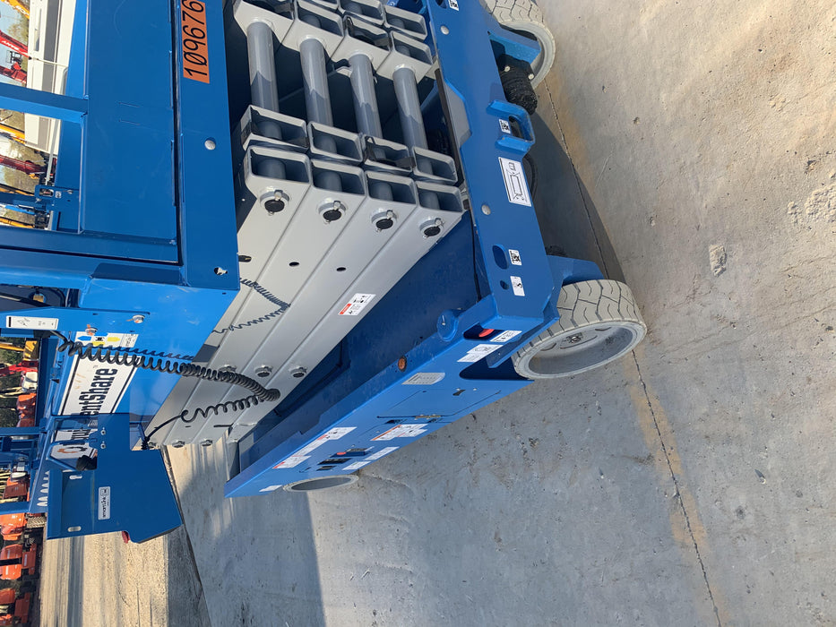 2020 Genie GS-3246 Standard, Folding full height swing gate