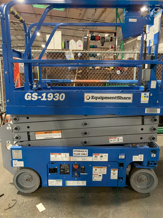 2019 Genie GS-1930 Half Height Swing Gate, 800W Inverter