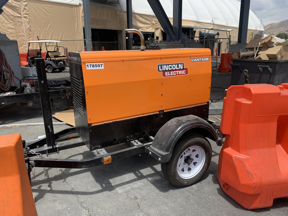 2021 Lincoln Electric Vantage 322 Vantage 322 Ready Pak 3 w/ Decals, ORANGE (includes trailer, cable rack, fender light kit) NO Telematics