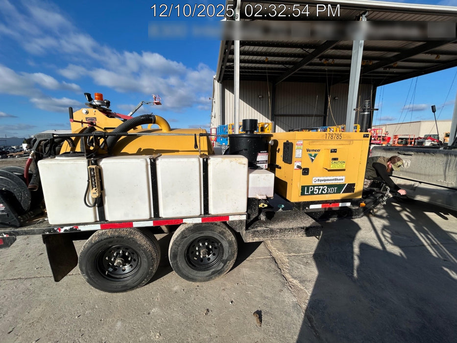 2021 VAC-TRON LP573XDT