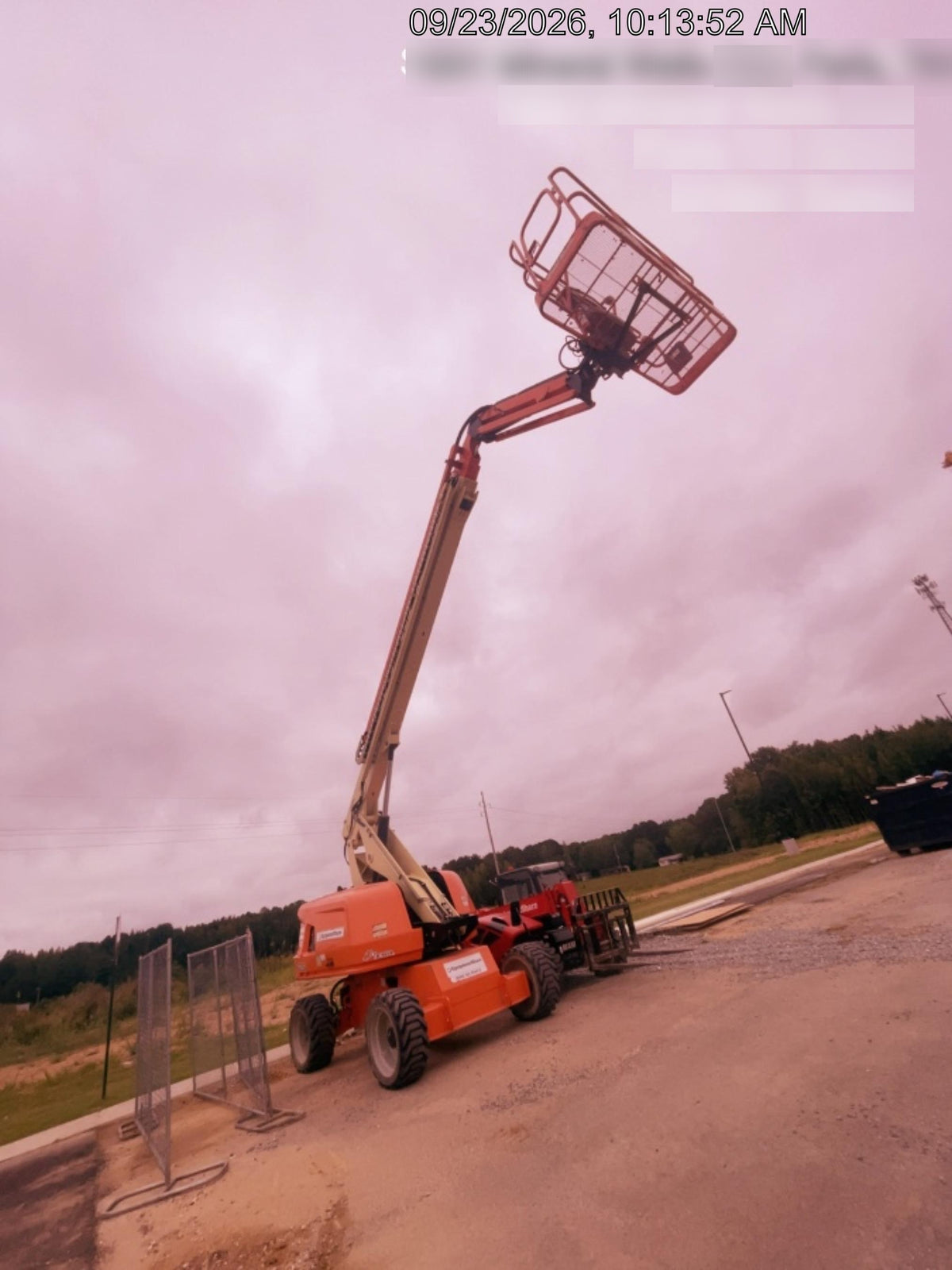 2020 JLG 660SJ