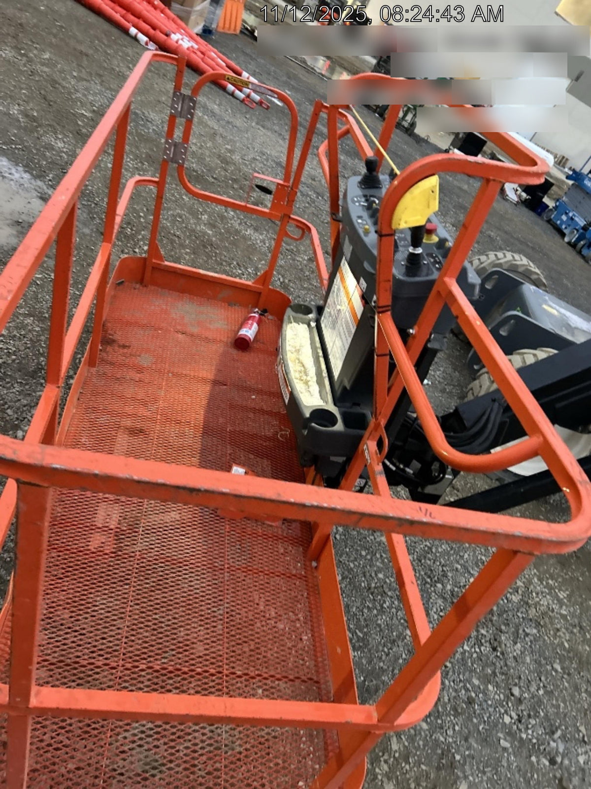 2025 JLG 860SJ