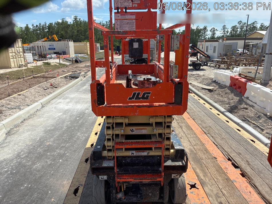 2023 JLG ES1932