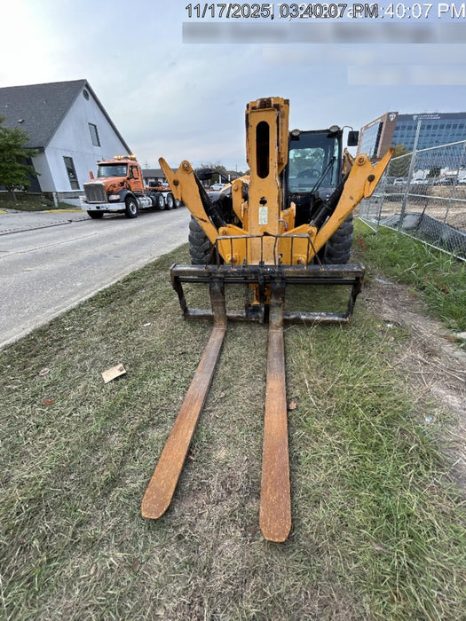 2019 JCB 512-56 Enclosed Cab, 109 HP, Solid Tires, Worklights, Beacon, Aux Hydraulics, Lifting Eye w/60" Carriage/60" Forks
