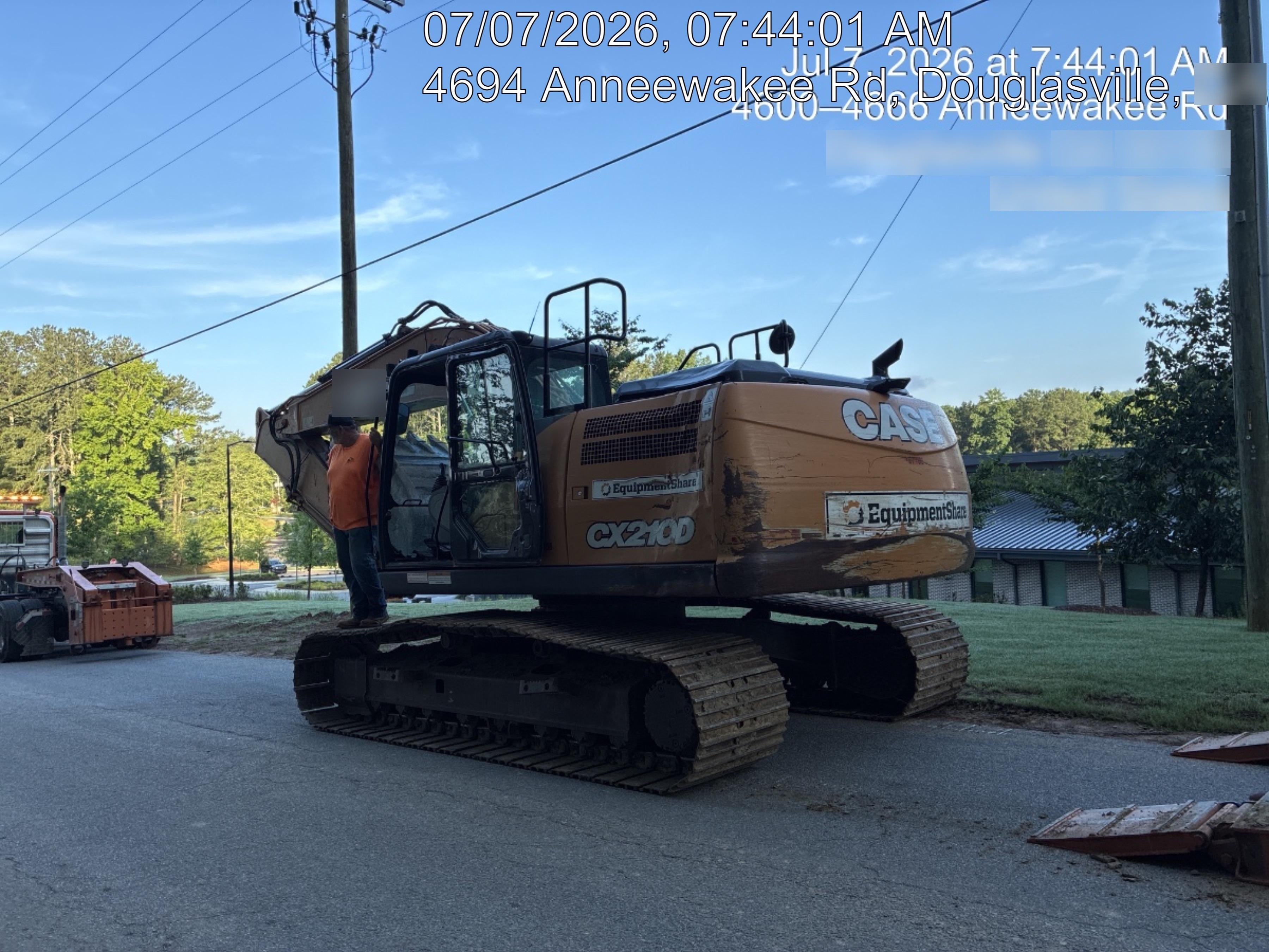 2020 CASE CX210D